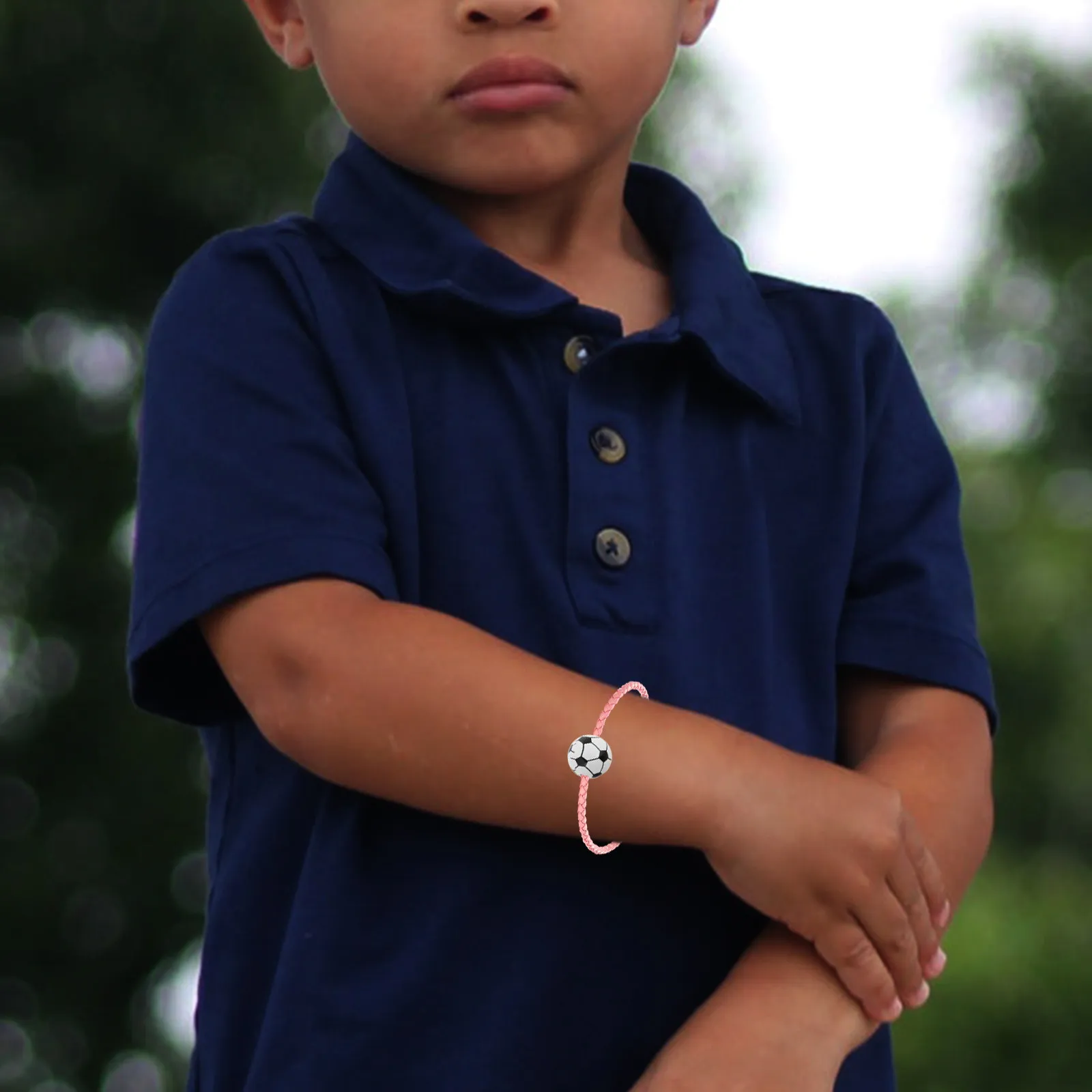 

20 шт. деревянных бусин в форме футбольного мяча, круглые деревянные бусины для изготовления браслетов, бусины в виде футбольных мячей, аксессуары для украшений, материалы для рукоделия DIY