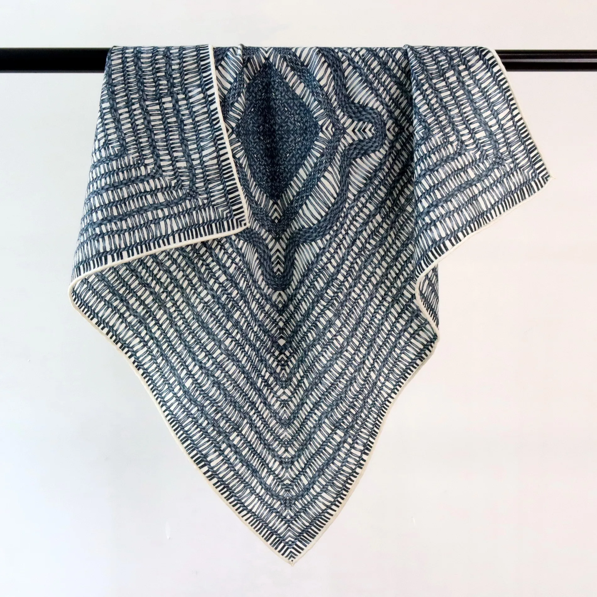 

Шарф из 70% шерсти и 30% шелка для женщин, высококачественные платки, шали, накидки, квадратные пашмины, женские хиджабы, банданы, платки-каре