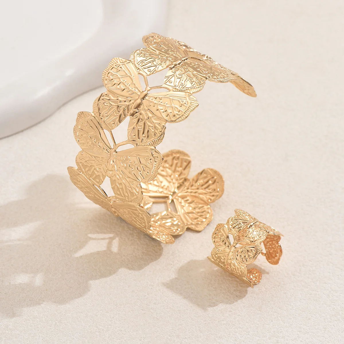 New Women's Butterfly Personalized Bracelet Open Ring