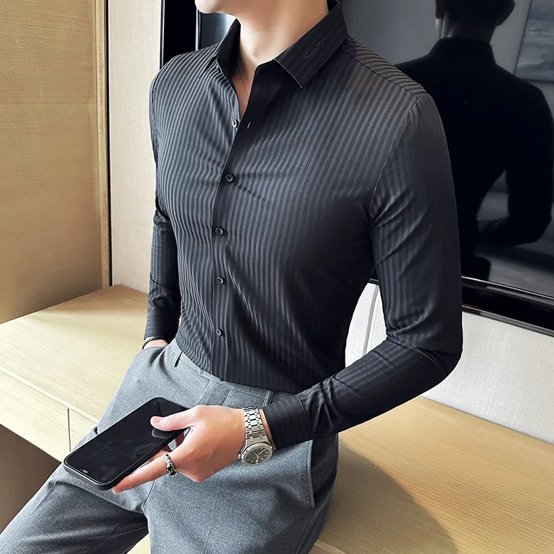 2023 Autumn Luxury Embroidery Seamless Slim Fit Shirt Men Long Sleeve Vertical Stripe Anti-Wrinkle Casual Business Social Shirts