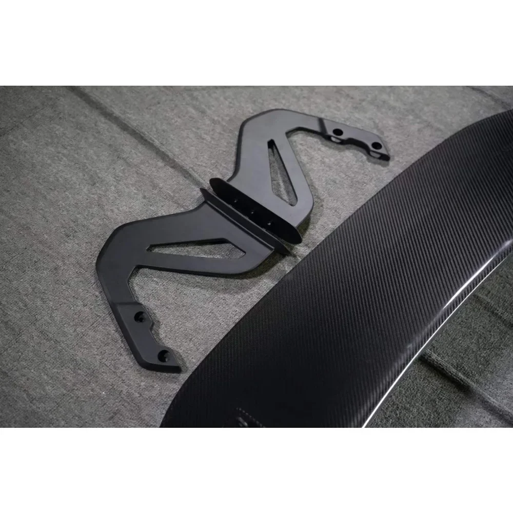 For Porsche 718 High-quality GT4 RS Style Dry Carbon Fiber Spoiler Car Tail Car Accessories Body Kits Trim Car Decoration 2