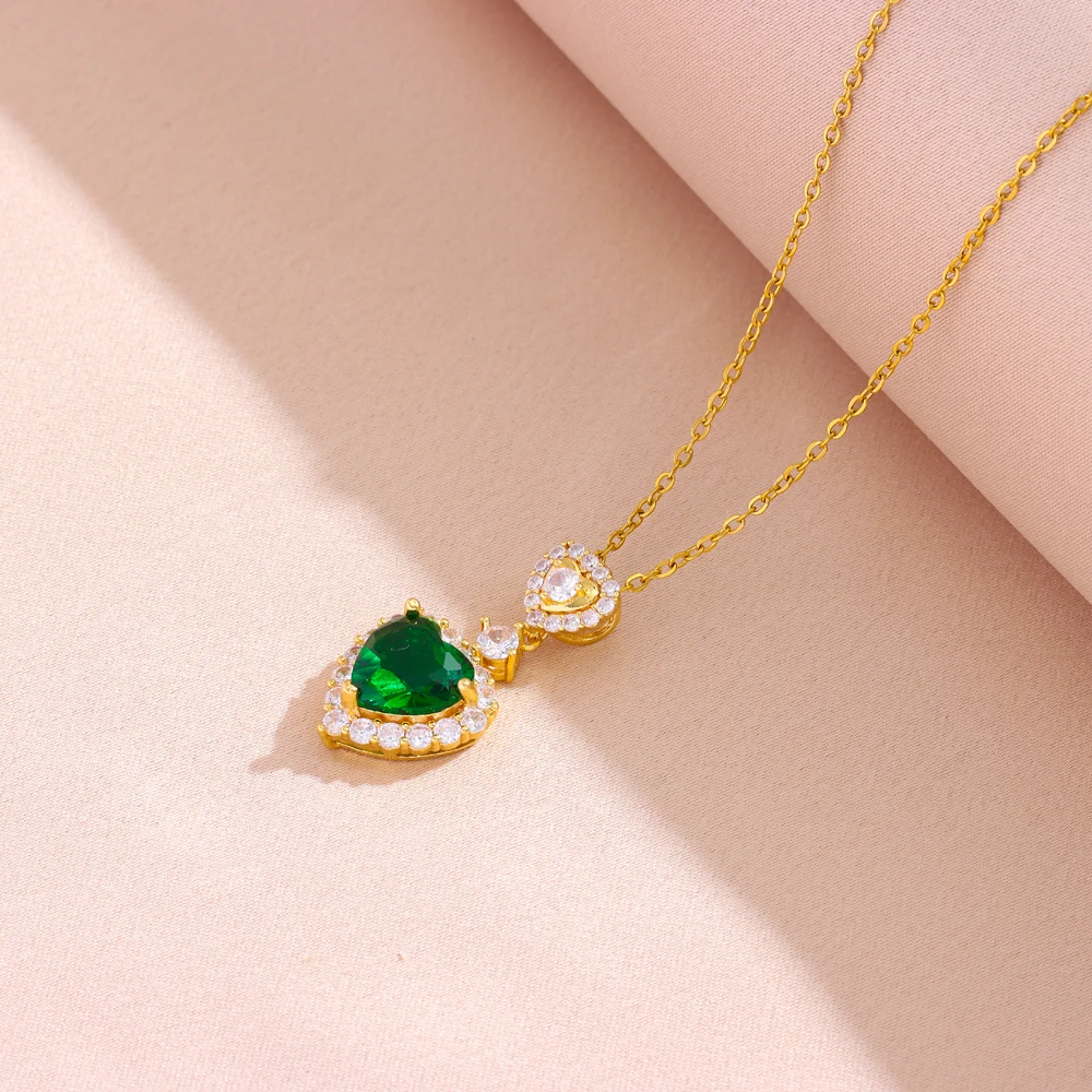 New In Vintage Green Zircon Crystal Heart Pendant Stainless Steel Necklaces For Women Trendy Retro Female Clavicle Chain Jewelry