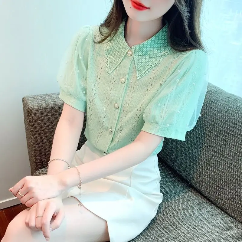 

Youthful Bubble Hem Short Sleeve Collar Lace Blouse