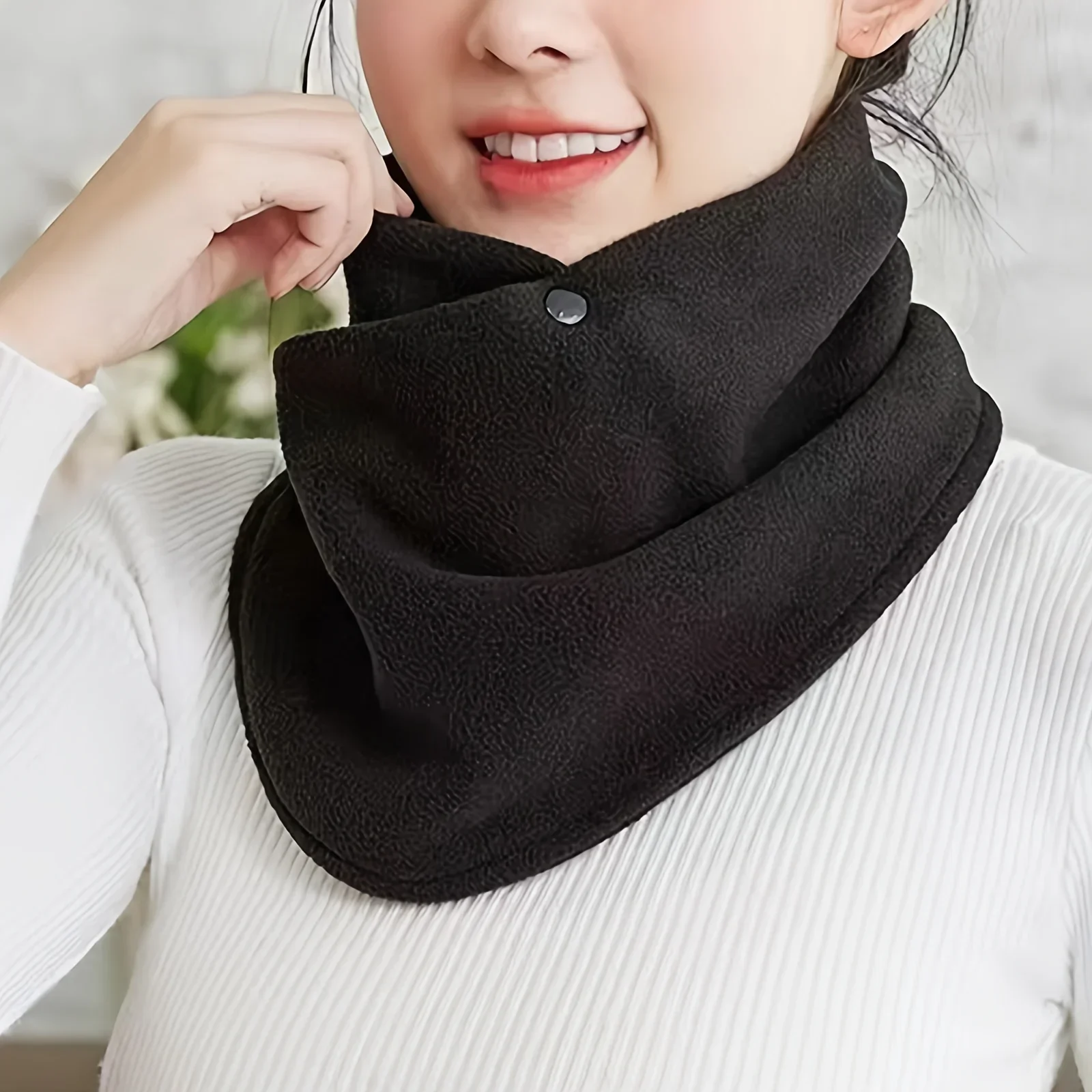 Classic Solid Color Snap Neck Leggings Simple Thick Velvet Warm Neck Cover Autumn and Winter Cold Riding Windproof Neck Scarf - view 2