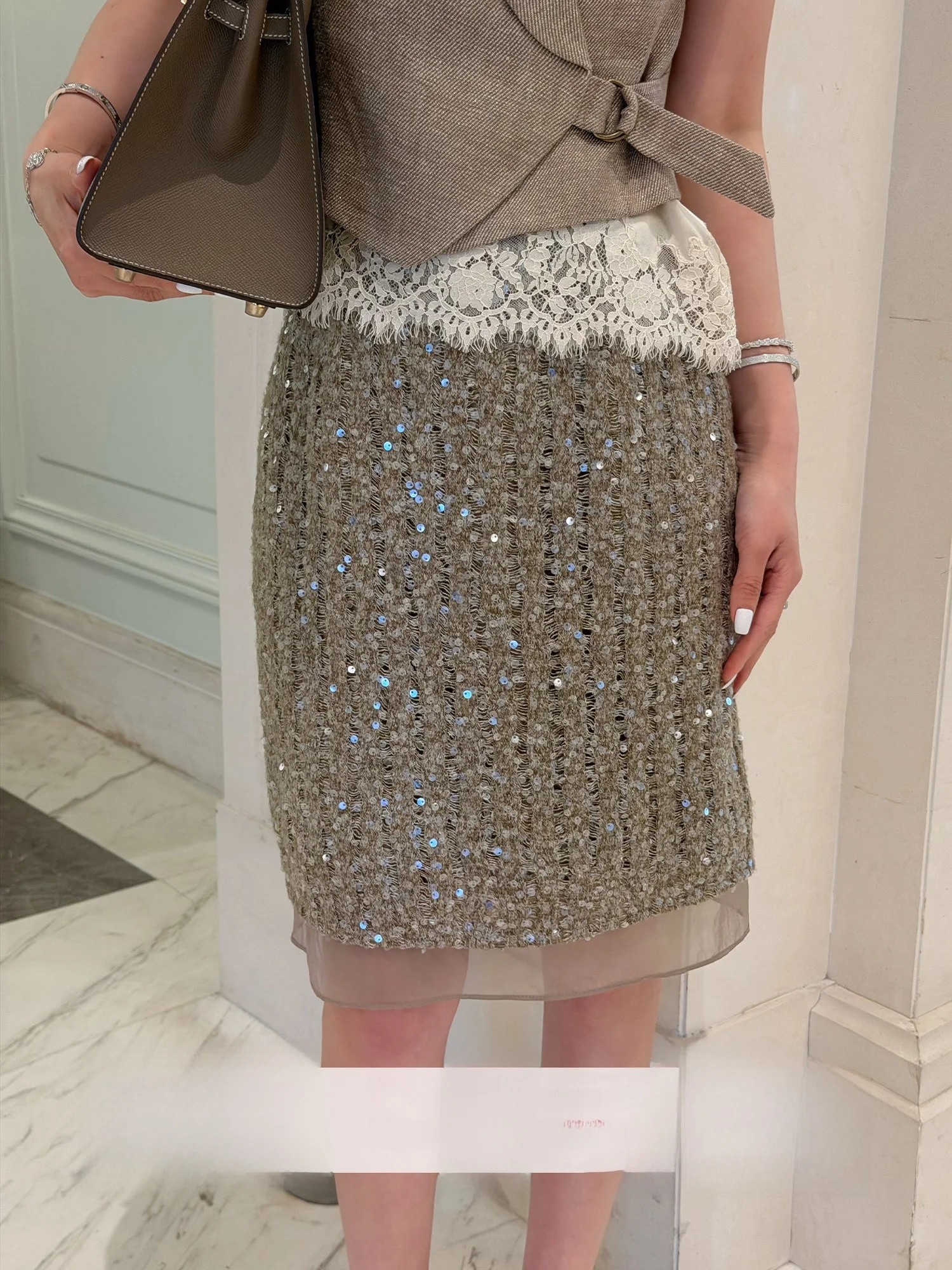 

Shiny Sequin A-Line Skirt High Waist Women's Premium Polyester Fiber No Stretch Spring 2026 High Waist Style Skirt