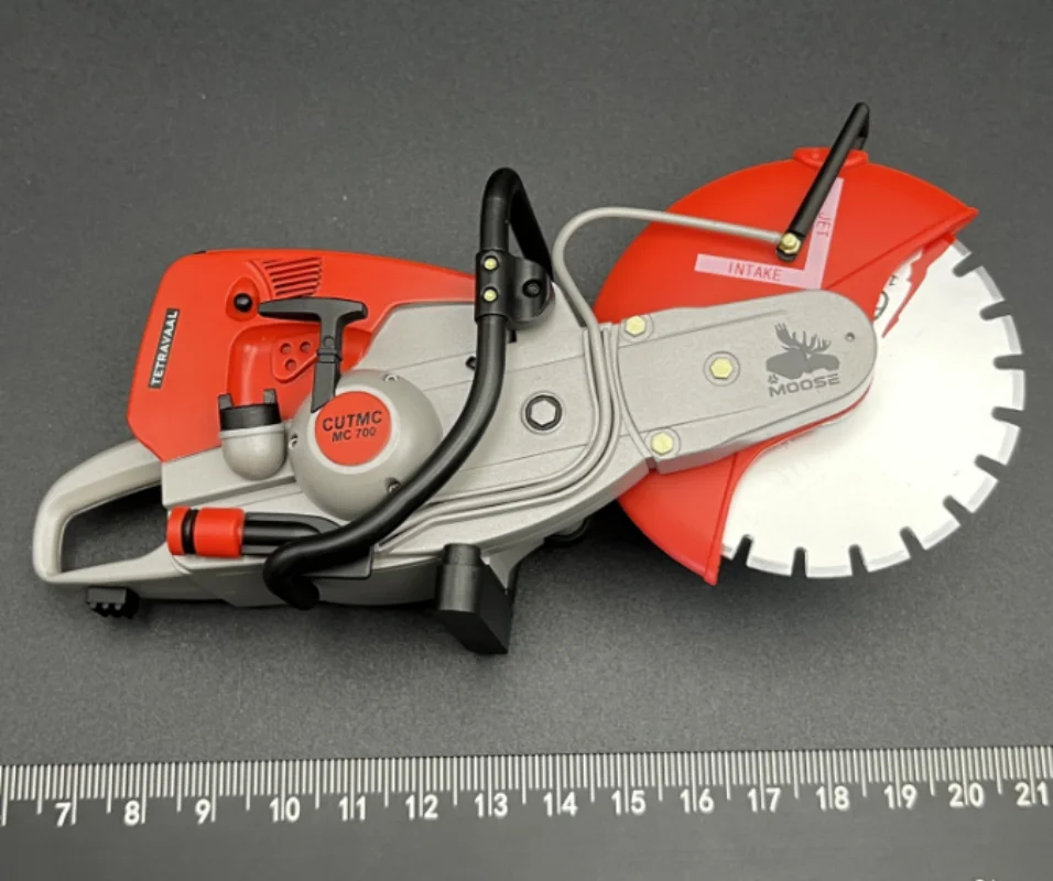 

KT-8009 1/6 Scale Chainsaw Model for12''Action Figure