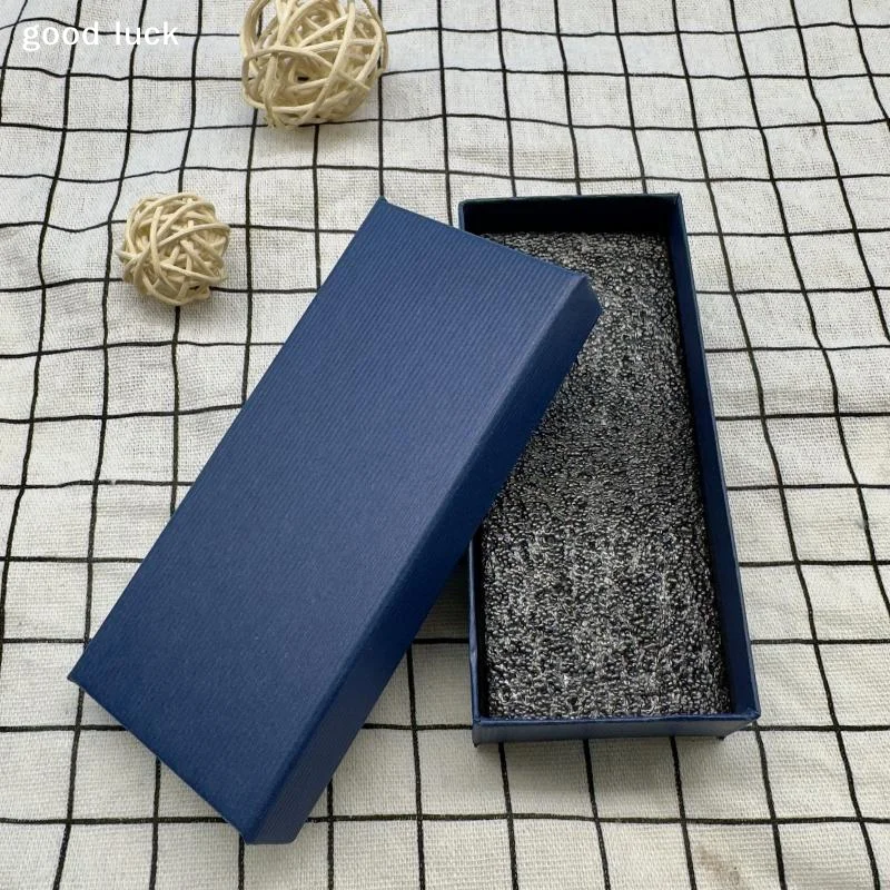 AnswerMulticolor Rectangular Hard Paper Gift Boxes With Secure Lids For Storing Jewelry Small Gifts For Retail And Personal Use view 4