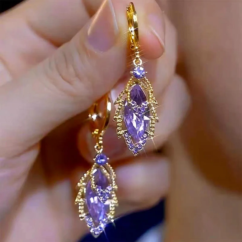 

Elegant Rhinestone Double-layer Leaf Pendant Earrings for Women New Fashion Trend Charming Temperament Ladies Party Jewelry Gift