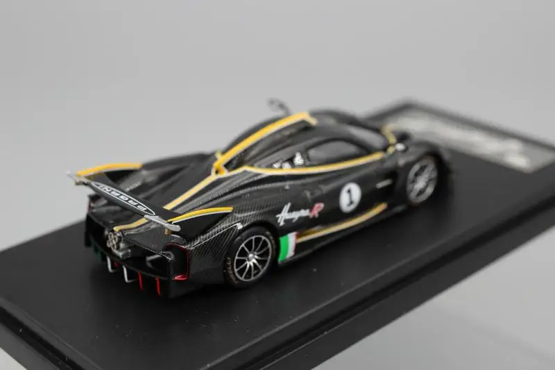 LCD 1:64 Pagani Huayra Black Carbon #1 R Collection of die cast alloy trolley model ornaments