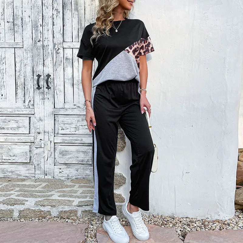 

Summer 2025 Leisure Leopard Print Short-sleeved T-shirt Sports Stitching Trousers Suit Women's Sports Style Two-piece Suit