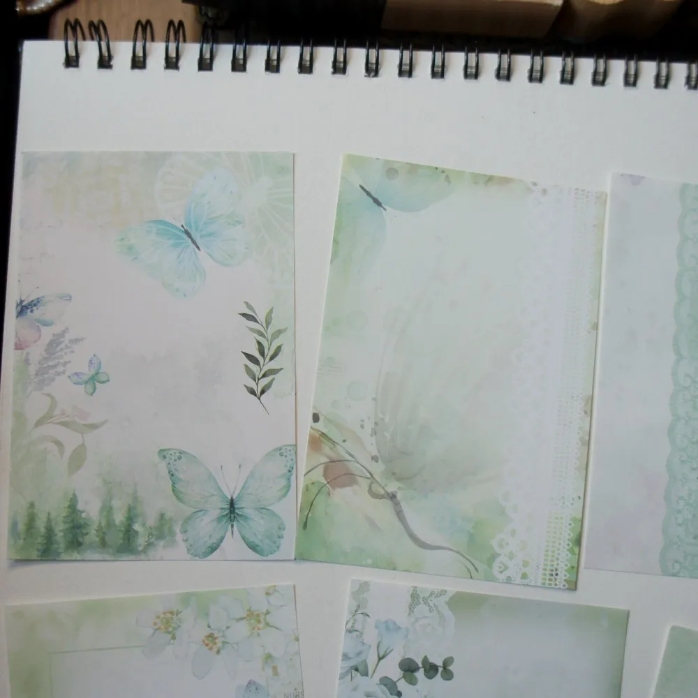 

30 Sheet Light Color Butterfly Frame Paper Design Craft Paper Gift Decoration Scrapbooking Handmade DIY