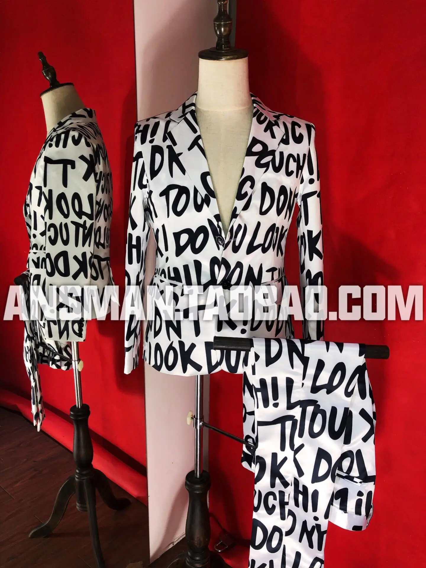 

Personality Men Letter Graffiti Blazer Coat Pants Outfit Nightclub Party Club Singer Dance Stage Party Performance Costume Homme