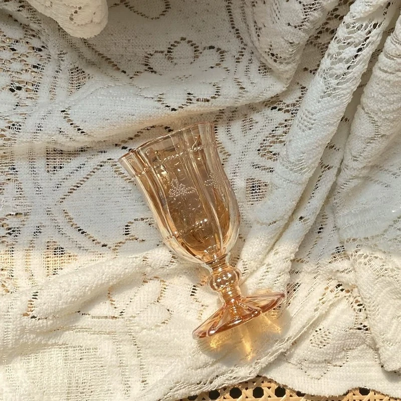 Vintage Relief Champagne High Footed Glass French Baroque Glass Light Luxury Amber Red Wine Glass, Party Table Decoration Gift