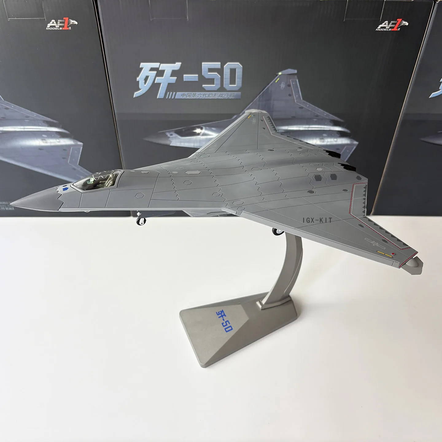 ダイキャスト 1/72 スケール中国 J50 戦闘機 J-50 合金飛行機モデル