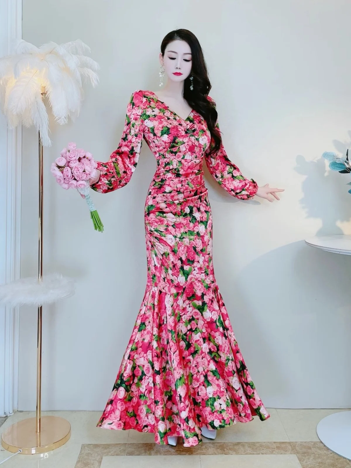 

Spring 2025 New Ele Floral Print Fi Tail Long Dr Slimming Waist V Ne Cover Belly Lantern Sve Polyester Gown