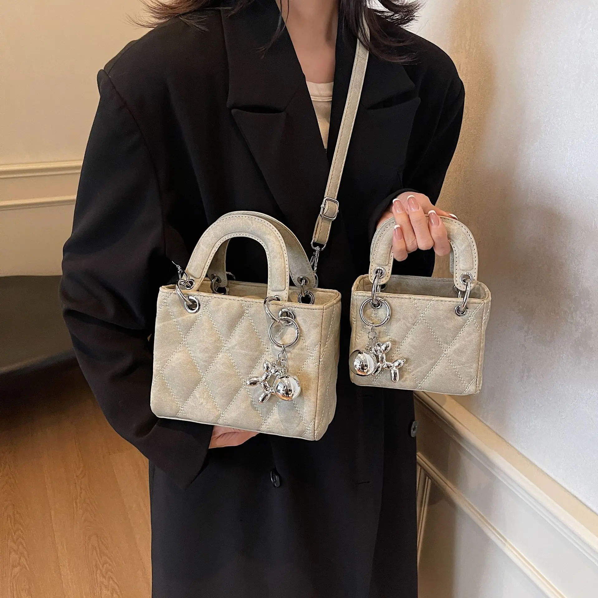 

Luxury Diamond Pattern oulder Crossbody Bag Women's Handbag Sli Lady Bag Faionable Lady Purse Ele Handbag