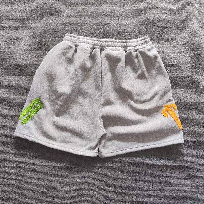 شورت صيفي كاجوال منشفة مطرزة بأحرف قطيفة فضفاضة وعصرية للرجال والنساء #2