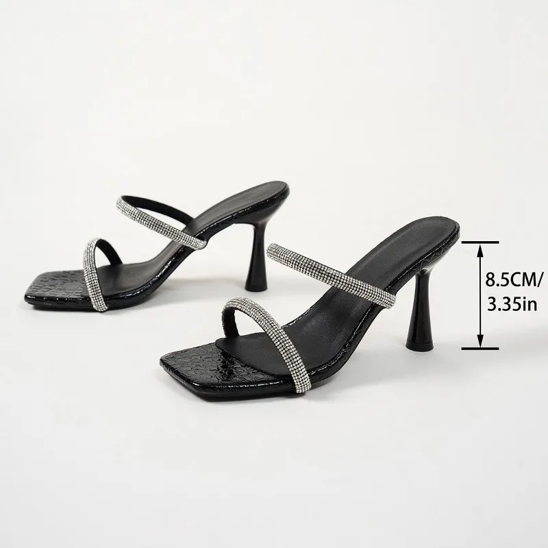 

Новые летние уличные босоножки на высоком каблуке с одной лямкой и стразами 2025 года