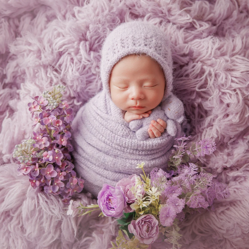 Neugeborenen Wrap Fotografie Requisiten Gestrickte Wraps Hut + Bär Puppe Set Blume Kopfschmuck Künstliche Blumen Lila Thema Baby Foto Requisiten