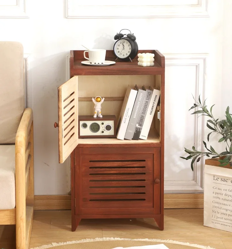 

Шкаф для обуви из массива дерева