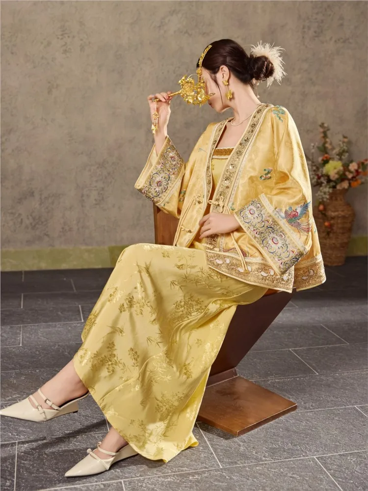 New Chinese-style heavy sequined embroidery light luxury top traditional Chinese style fashionable collar elegant coat for women