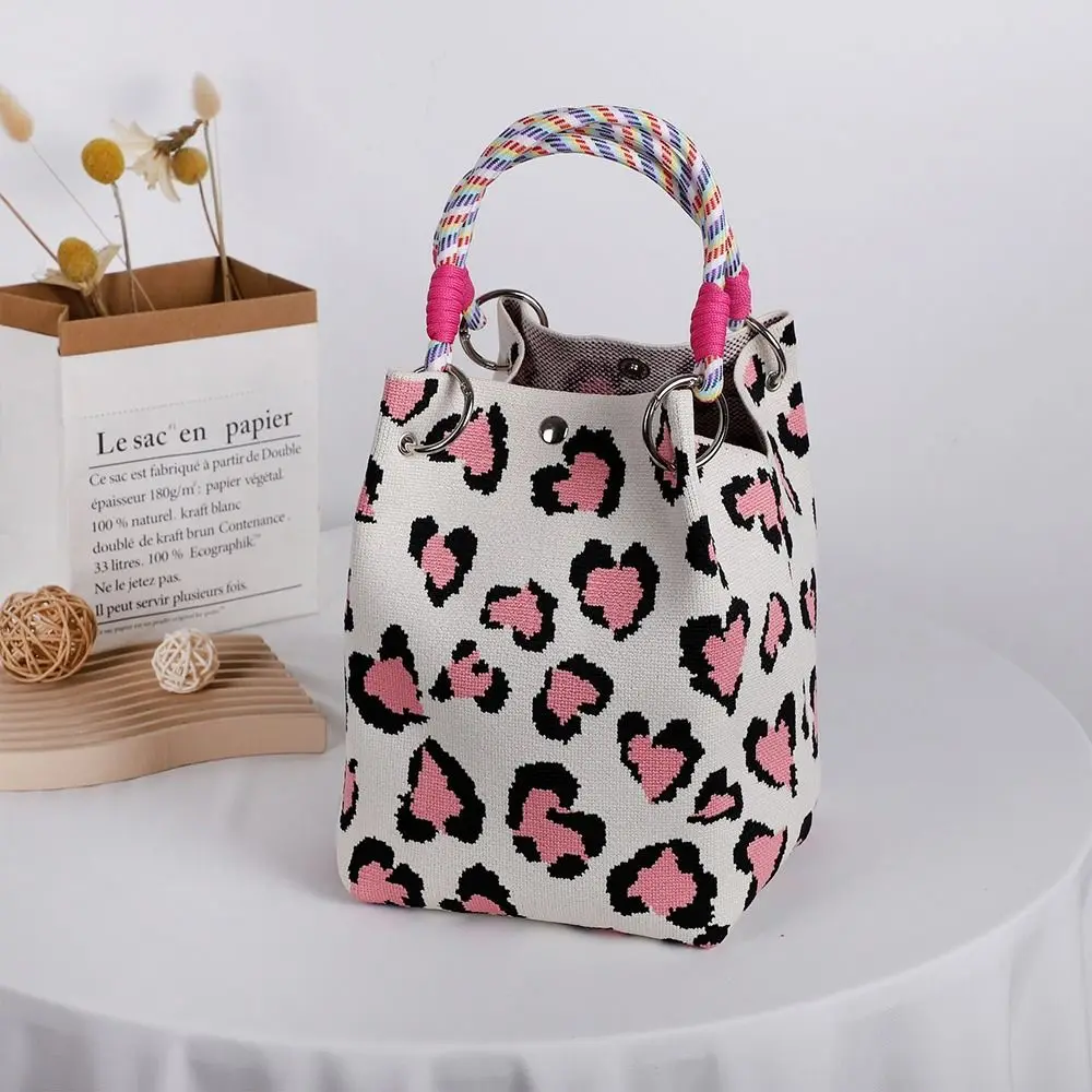 Modische Cartoon-Strick-Bucket-Bag mit Großer Kapazität, Handgefertigte Handgelenktasche mit Gewebtem Ringverschluss für Frauen und Mädchen – Detail 5