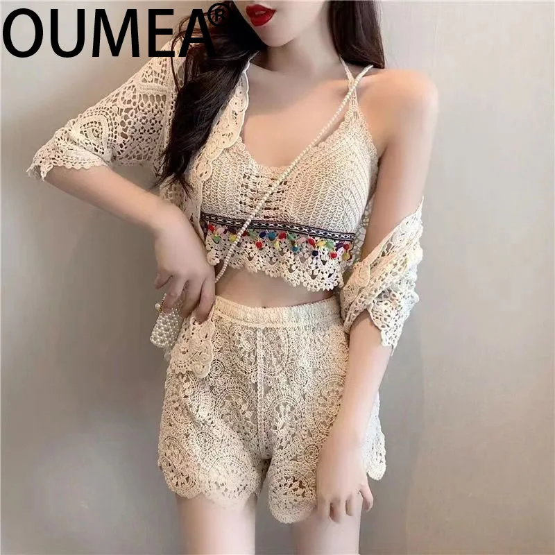 OUMEA Women Cotton Crochet Shorts Summer Beach Circle Pattern Lace Shorts Elasticated Waist Scalloped Edge Chic Casual Shorts