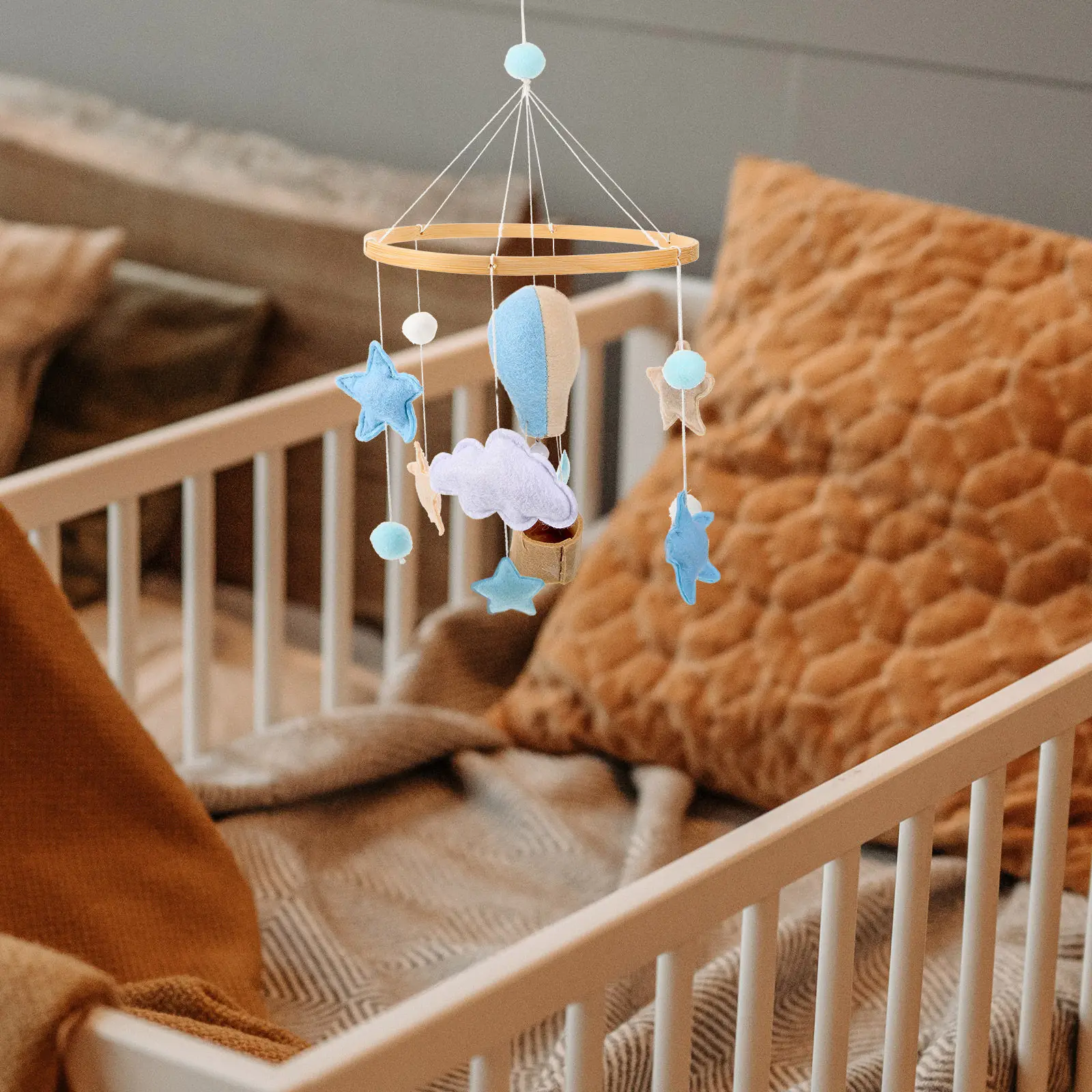 Wiegmobiel voor meisjes, ontwerp wolk en luchtballon, hangende decoratie, kinderkamer, babybed, hangende decoratie