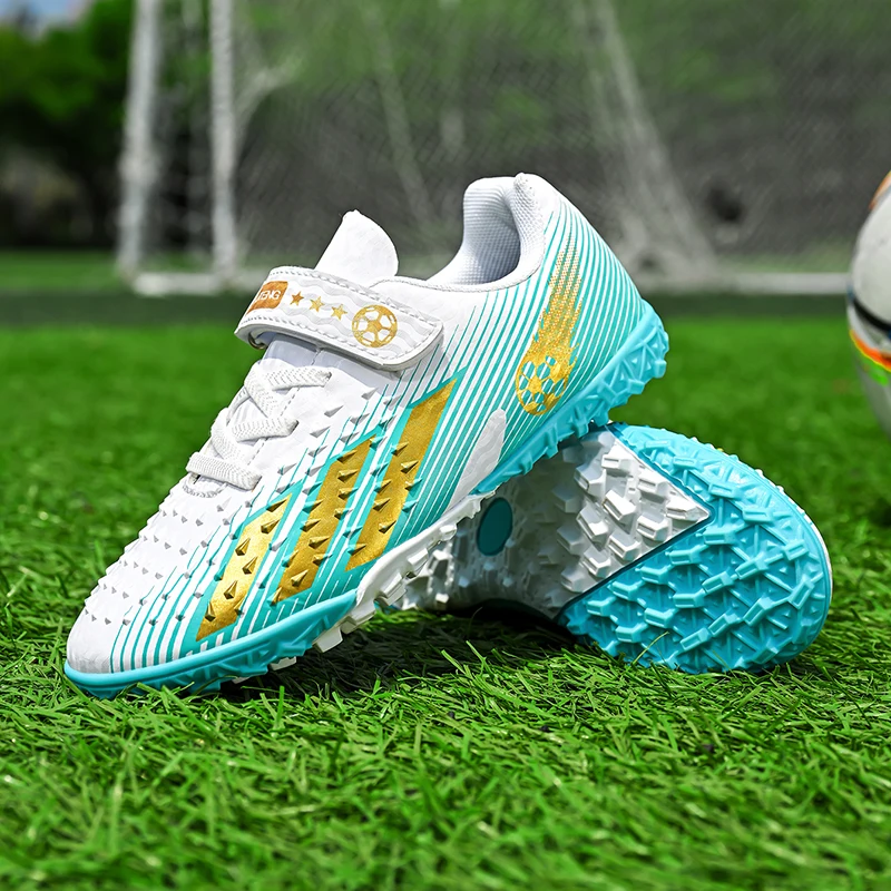 

2025 Football Shoes New Professional Football Boots Ultralight Cleats Grass Outdoor Training Sport Soccer Shoes High-quality Uni
