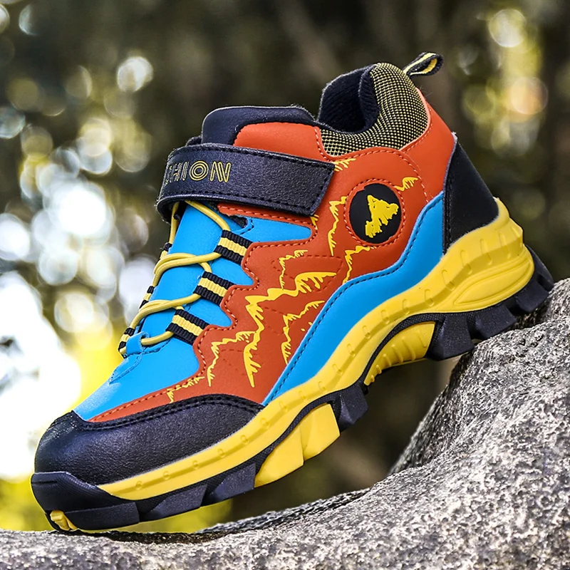 

Children‘s Hiking Shoes Outdoor Anti-Slip Steel Claws Trekking Sneakers Kids Mountain Climbing Trainers Hunting Tactical Boots