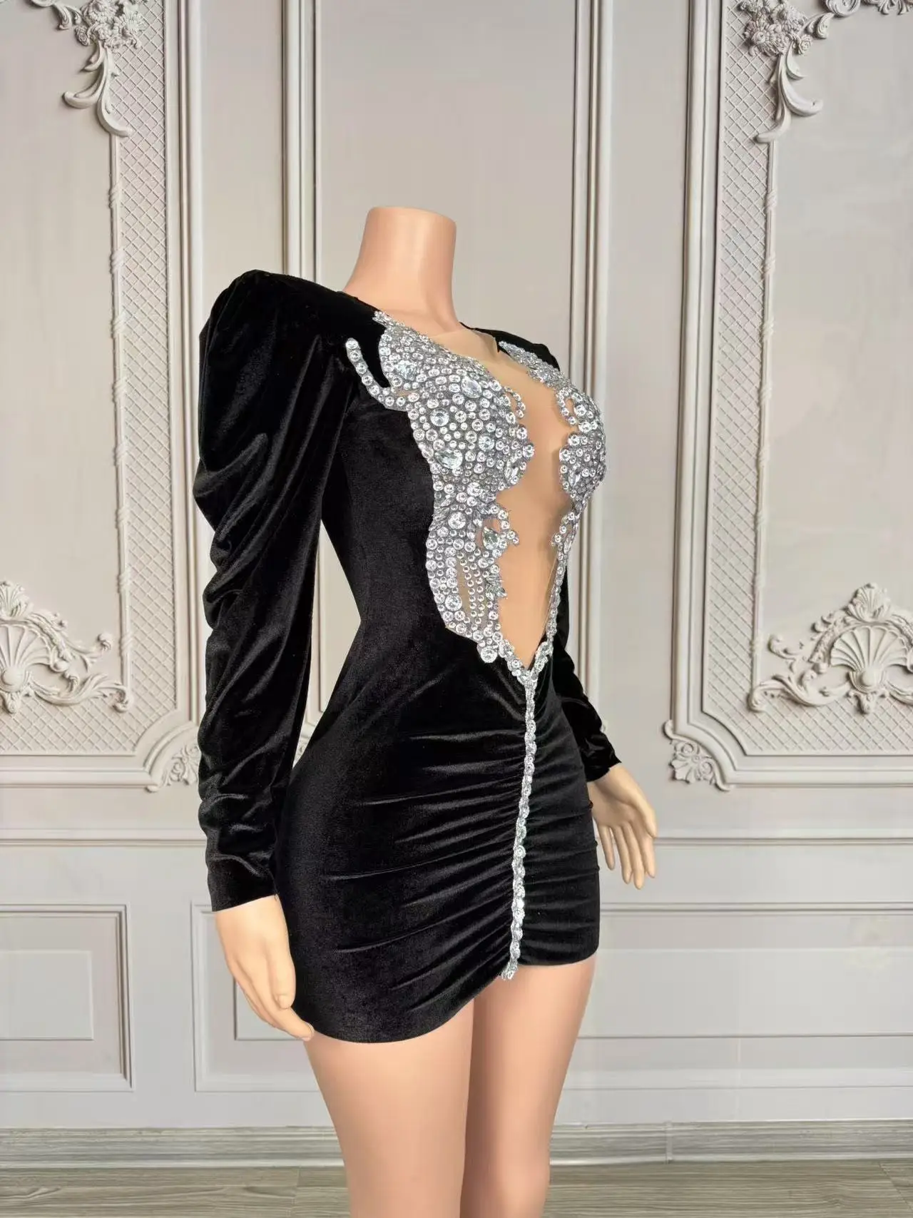 Heiguafu-vestido ajustado de terciopelo con diamantes de imitación brillantes para mujer, vestido de noche para graduación, minivestido de manga larga, traje de escenario