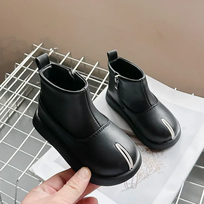 

Children Short Boots for Girls 2024 Autumn Winter New Fashion Korean Soft Anti-slippery Casual Versatile Keep Warm Leather Shoes