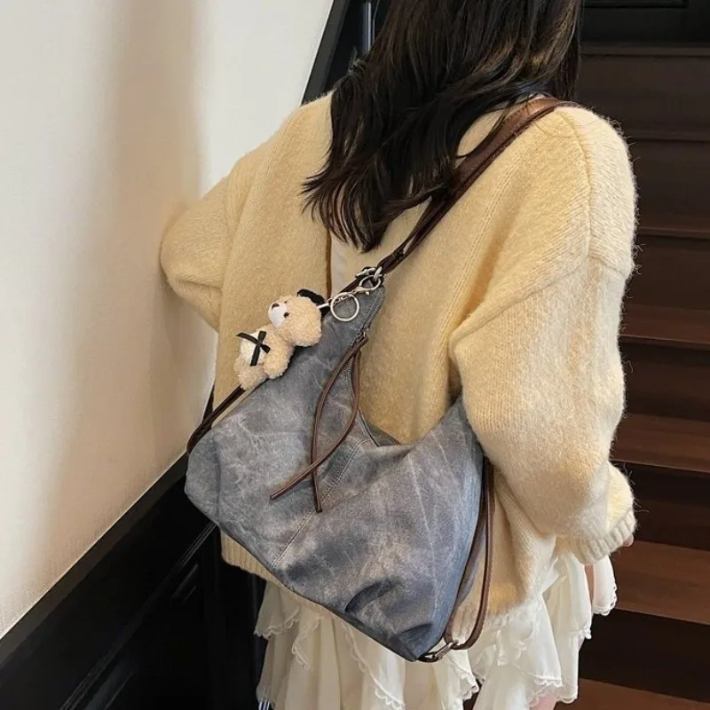 

Spring Summer Bright Leather Messenger Bag Premium Paris Trendy Vintage Design Casual Simple Tote Bag Fresh Vivid Ladies Hot