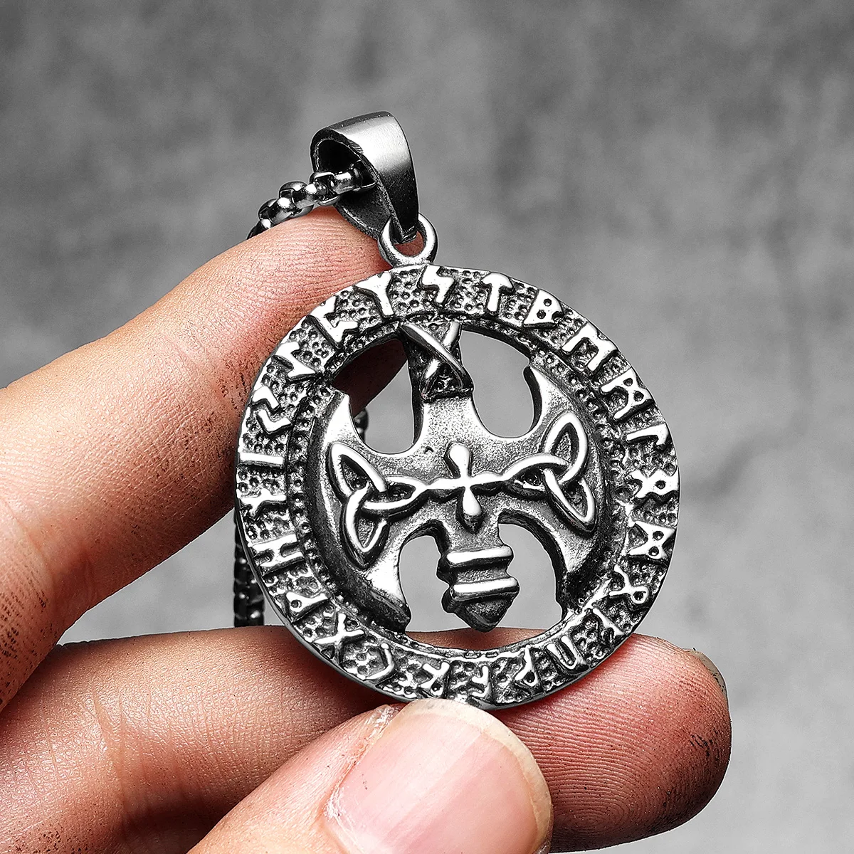 Viking Runes Celtic Knot Colares com Pingente para Homens e Mulheres, Jóias de Aço Inoxidável, Retro Punk Hip Hop Presentes, Atacado