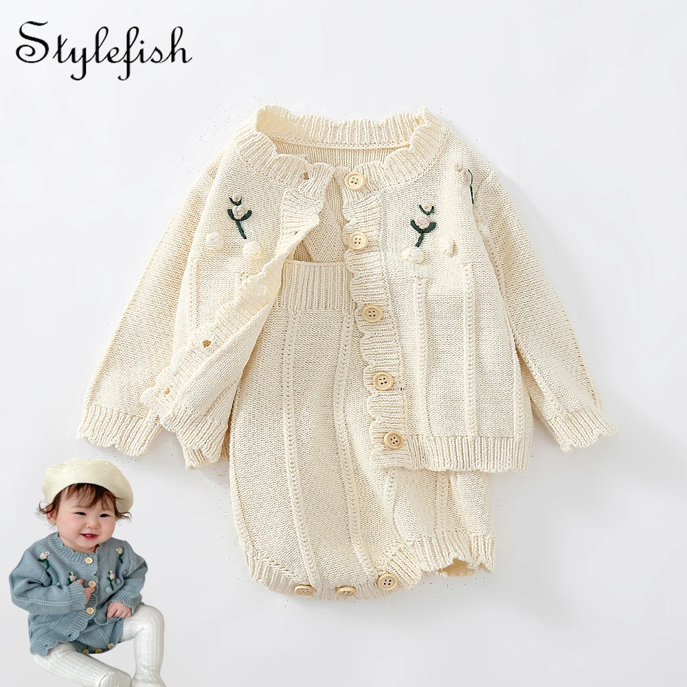 Ins2023 autumn baby sweater set clover baby knitted cardigan top + sleeveless romper 2-piece set