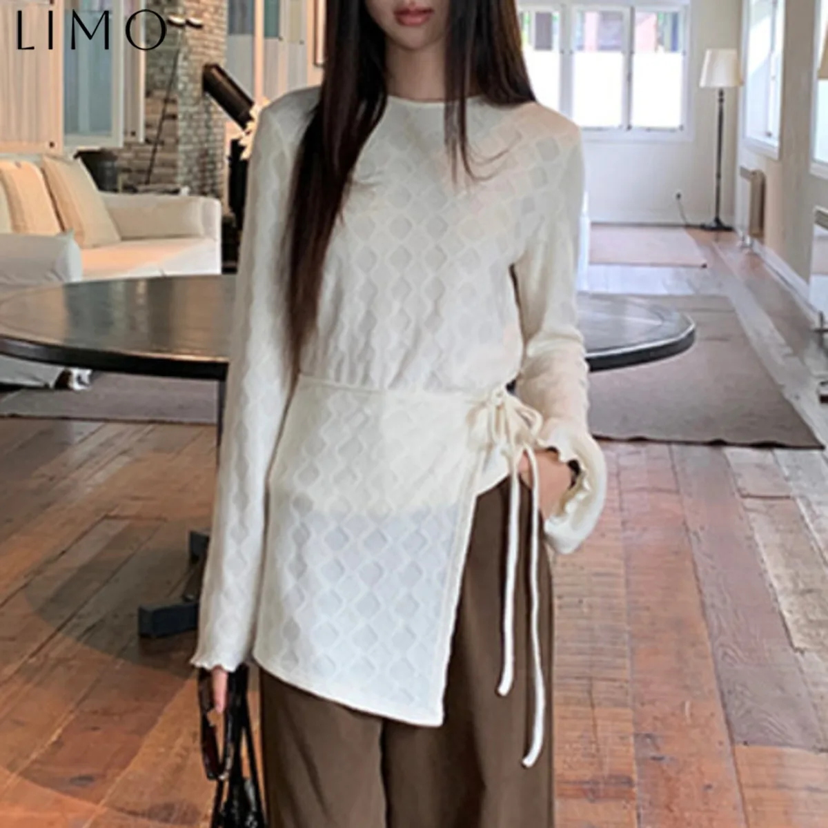 

LIMO Women’s Hollow Out Long Sleeve Knit Top Lace Up Two-Piece Set Sustainable Vintage Knitwear Set for Spring Autumn
