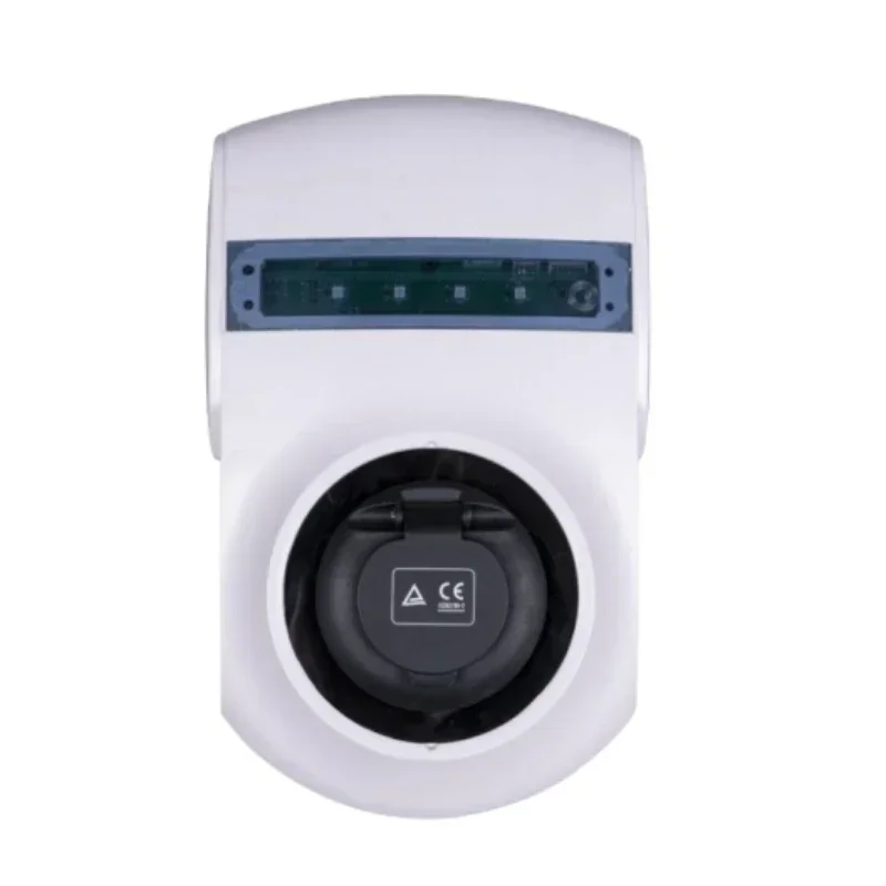 

Портативное зарядное устройство для электромобилей мощностью 7 кВт с низким энергопотреблением, простое в использовании.