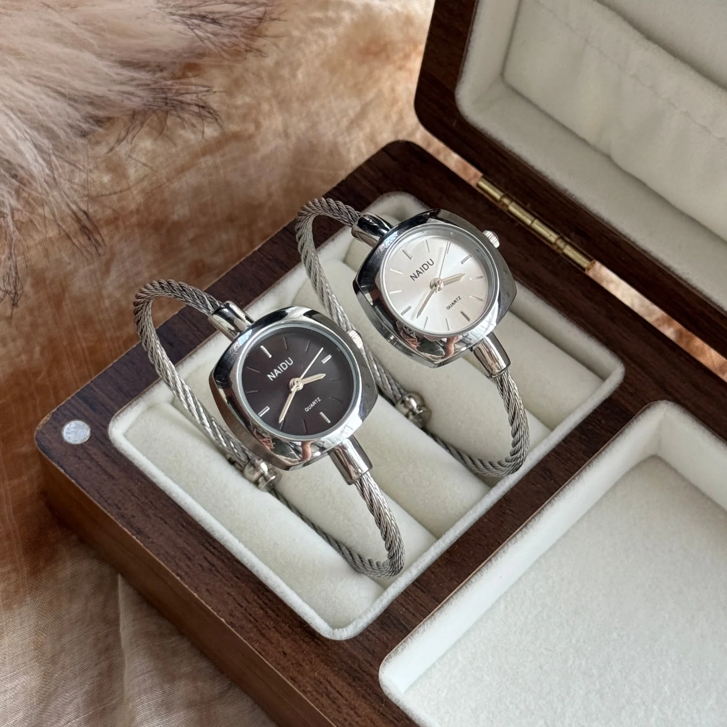 Fashion Gold Fine Strap Ladies Watch For Bangle Bracelet Dress Clock Female Lady Saati Girls Wristwatch Womens Watches Relogio