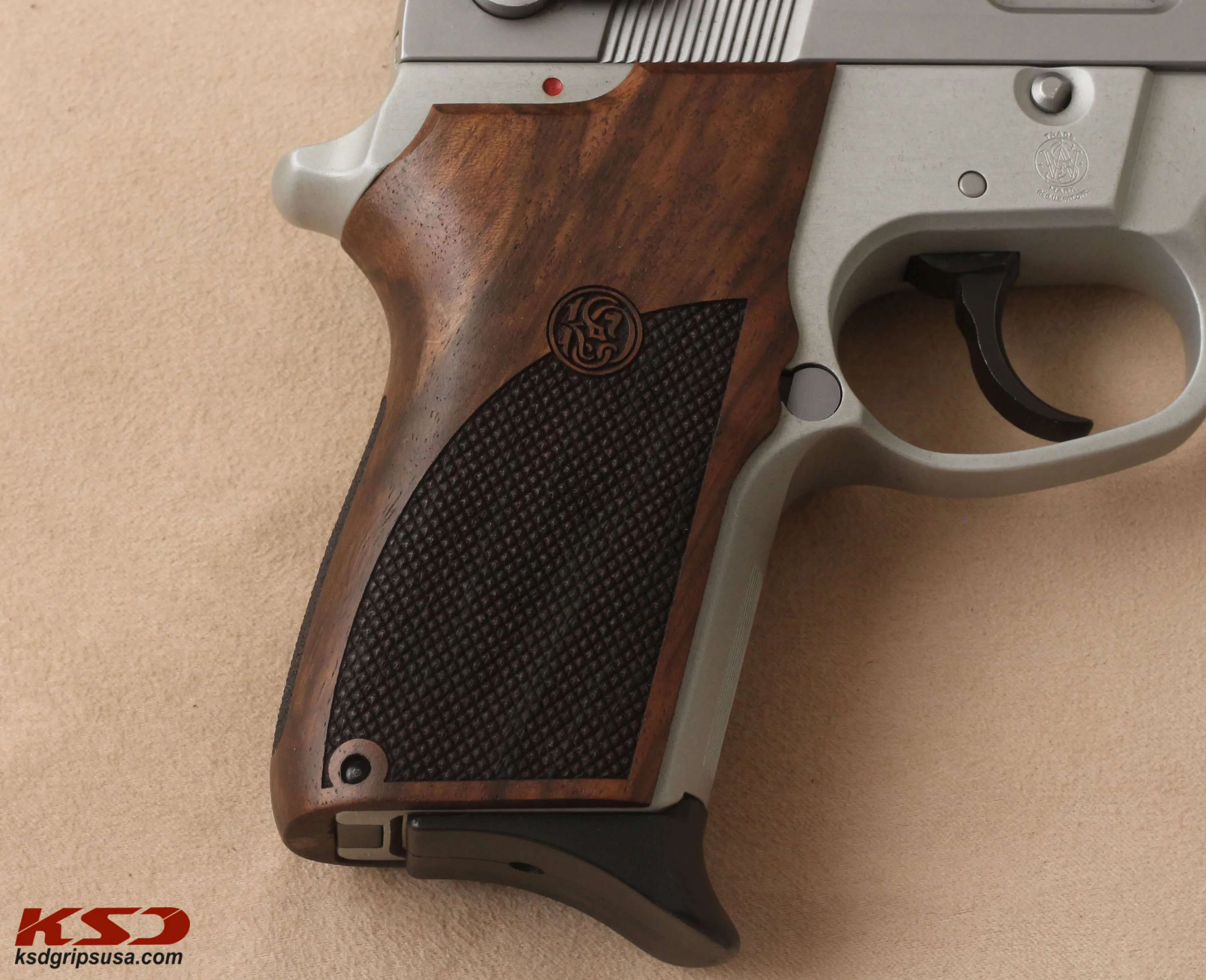 KSD Brand Smith Wesson 6906 Compatible Walnut Grips Diamond