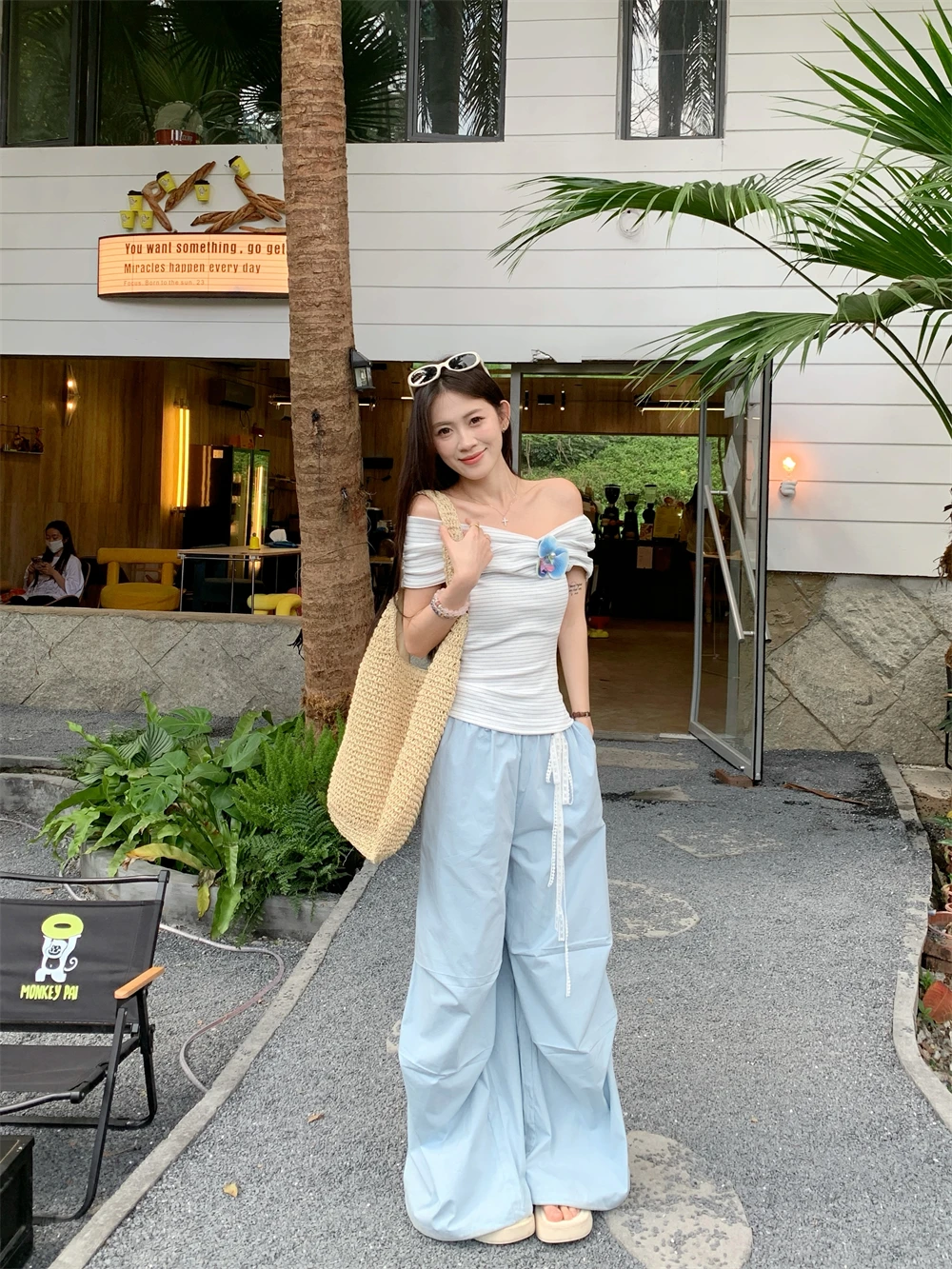 

3d Flower Patchwork Off Shoulder Short Sleeved T-shirt for Women Summer New Stripe Slim Fit Spice Girl Fashion Crop Top Y2k Top