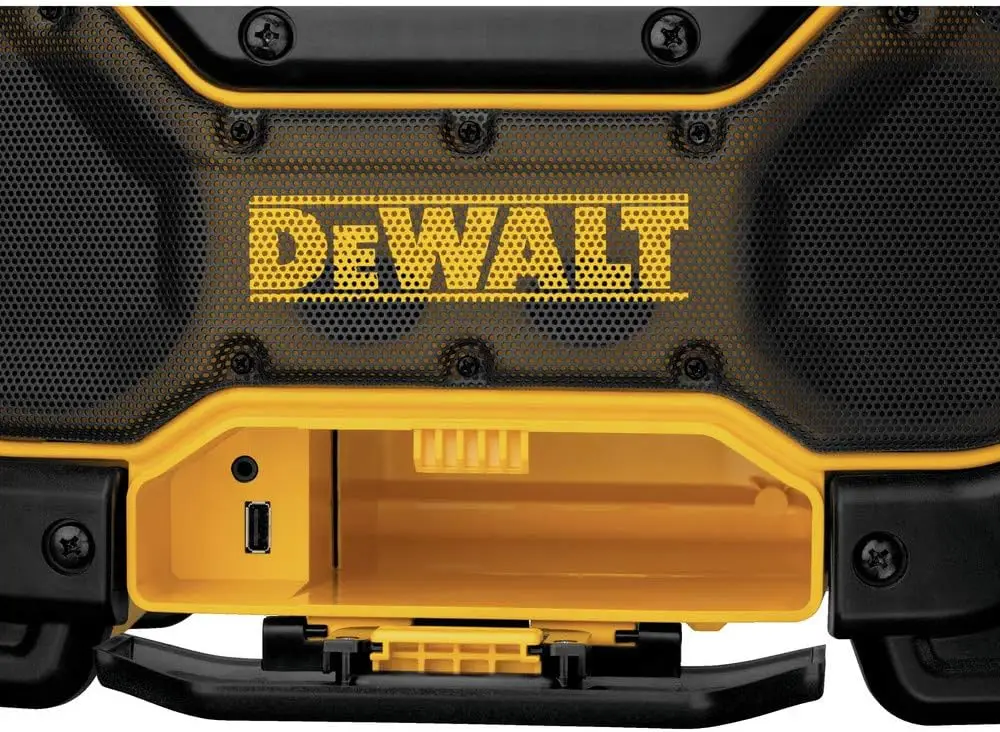 DEWALT 20V MAX Bluetooth Radio, 100 ft Range, Battery and AC Power Cord Included, Portable for Jobsites (DCR025)