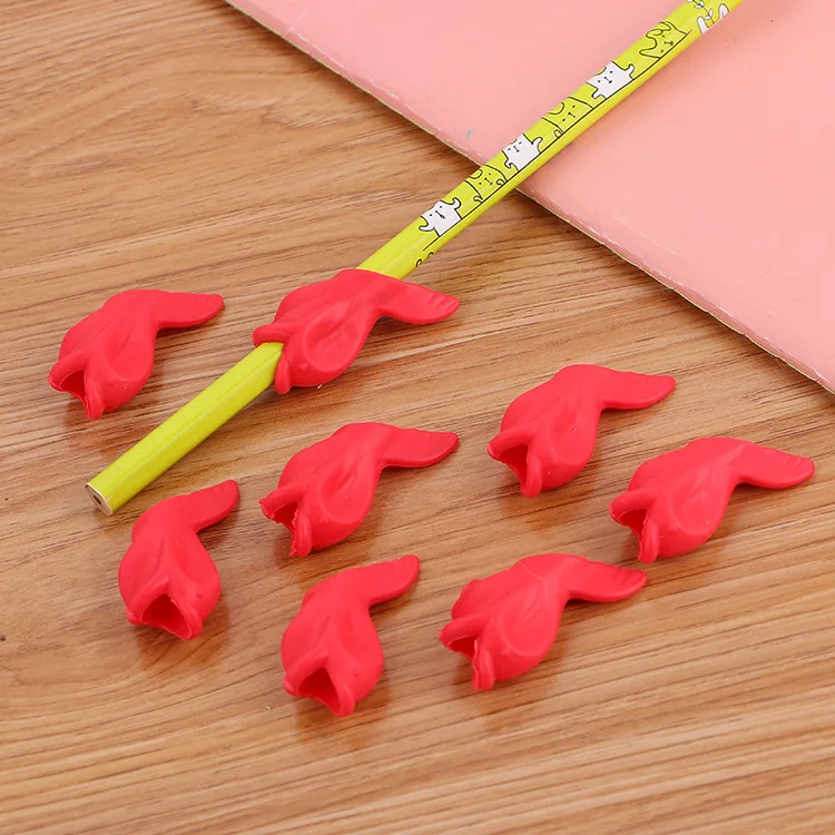 100PCS Creative Stationery Silicone Fish Pen Holder Children's Student Pencil Writing Pen Holder Correction