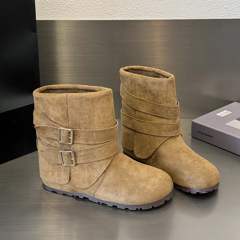 الشقق المرأة حذاء من الجلد موضة الجلد المدبوغ أحذية الشتاء 2026 مصمم قصيرة تشيلسي الأحذية الاتجاه الجديد المشي المصارع Mujer بوتاس