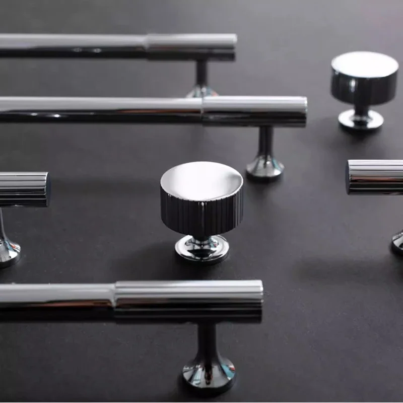 Pure Brass British Style Light Luxury Simple Cabinet Door Pull Hardware Furniture Handle Cabinet Wardrobe Door Silver Small Knob