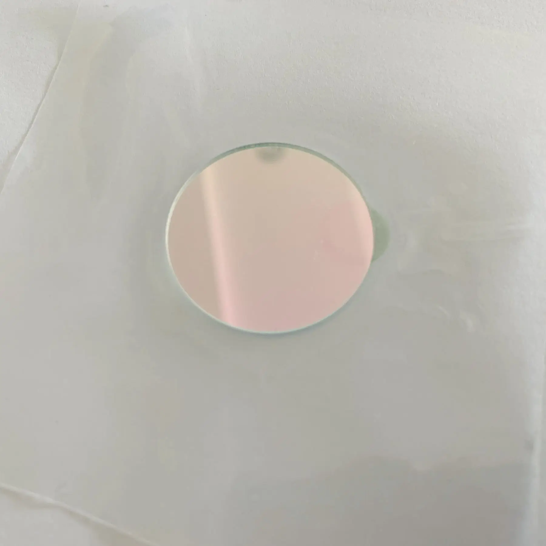 Size Round 26mm 1mm Thick Center Wavelength 530nm Pass Green Light Narrow Bandpass Filter Glass