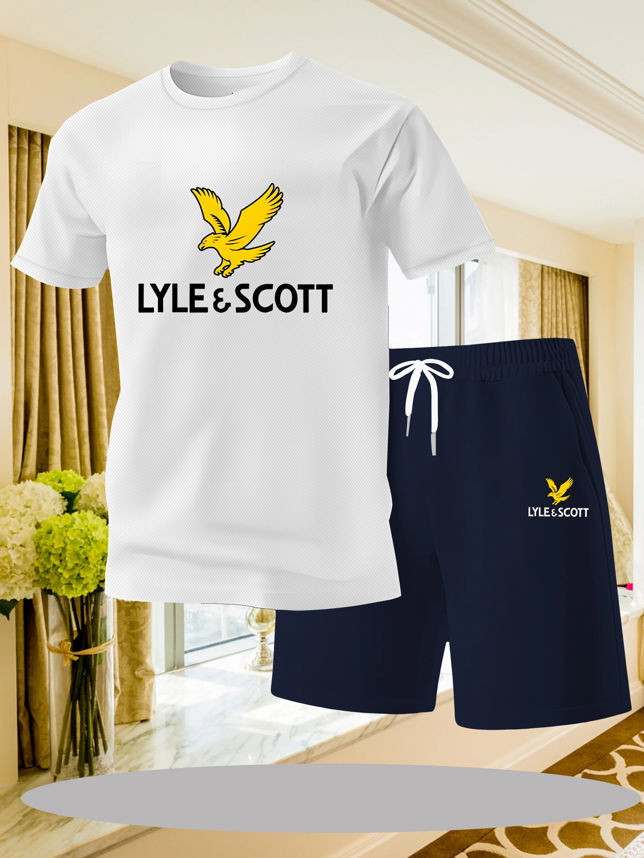 

Новый мужской спортивный костюм, топ с короткими рукавами с принтом и дышащие шорты, комплект из 2 предметов в повседневном стиле.