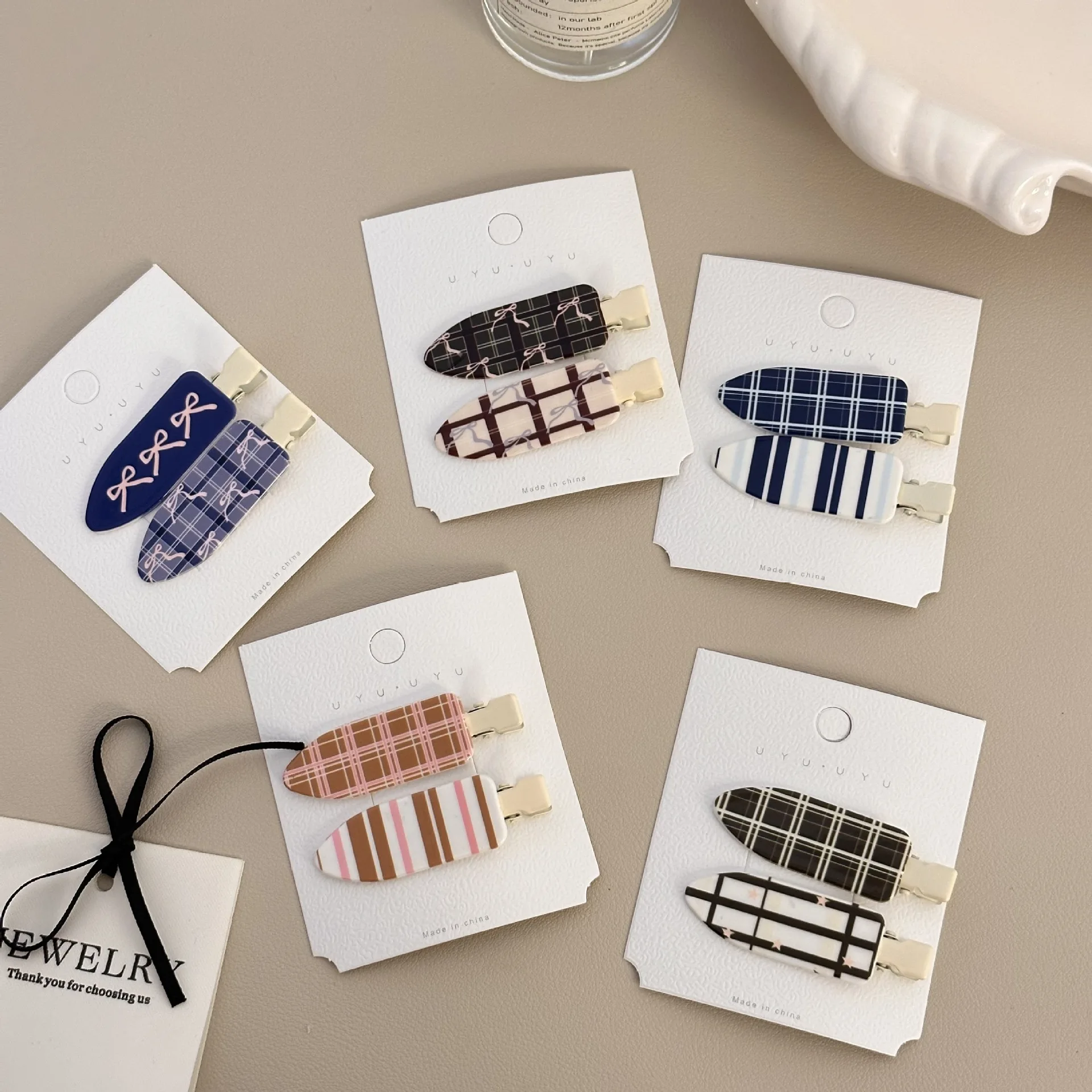 

Pack of 2~ Plaid Bow Cosmetic Clip Girl Versatile Duckbill Broken Hair Bangs Edge Hairpin Accessories