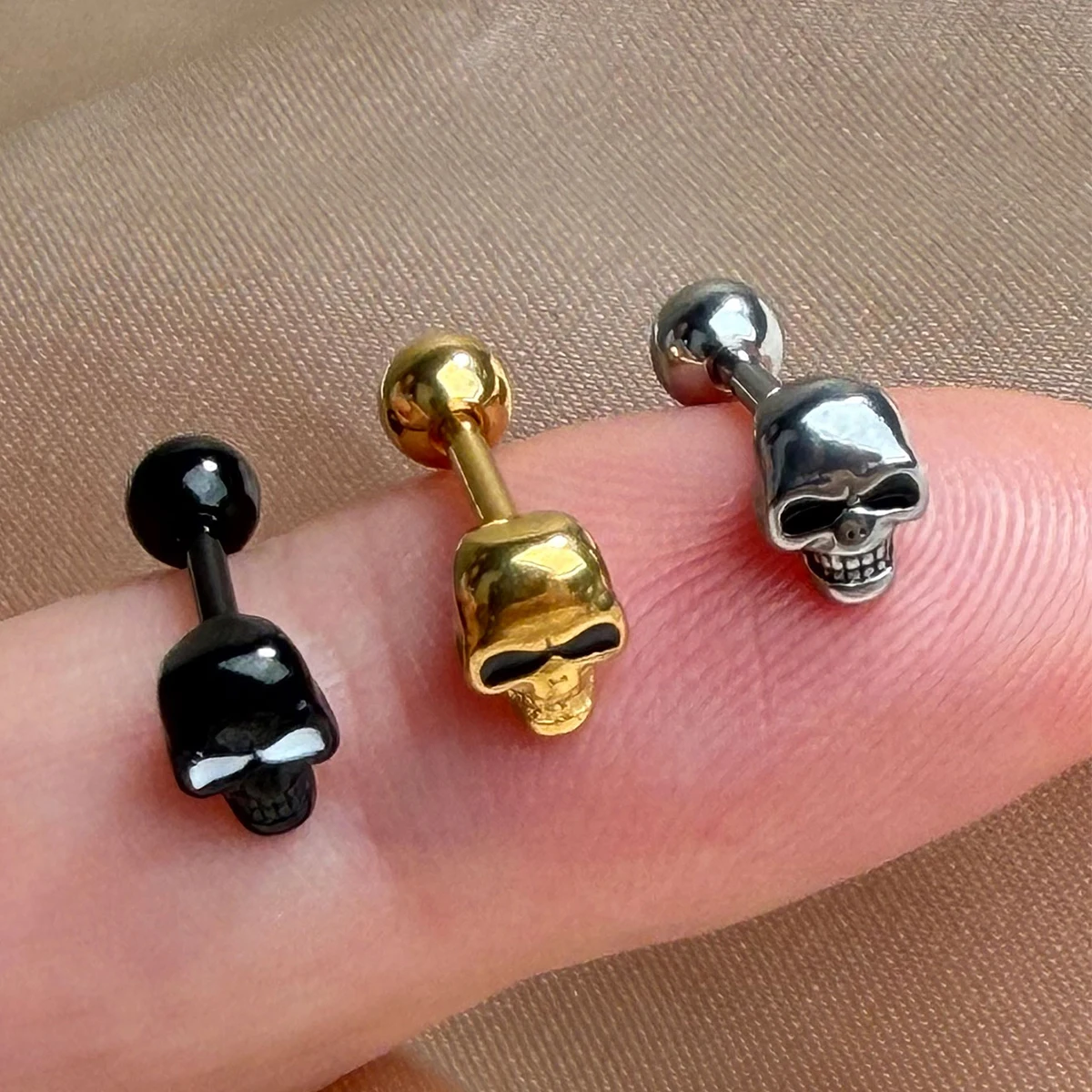 1PC Stainless Steel Skull Earring 16G Ghost Head Cartilage Helix Conch Tragus Piercing Punk Halloween Body Jewelry Ear Bone Stud