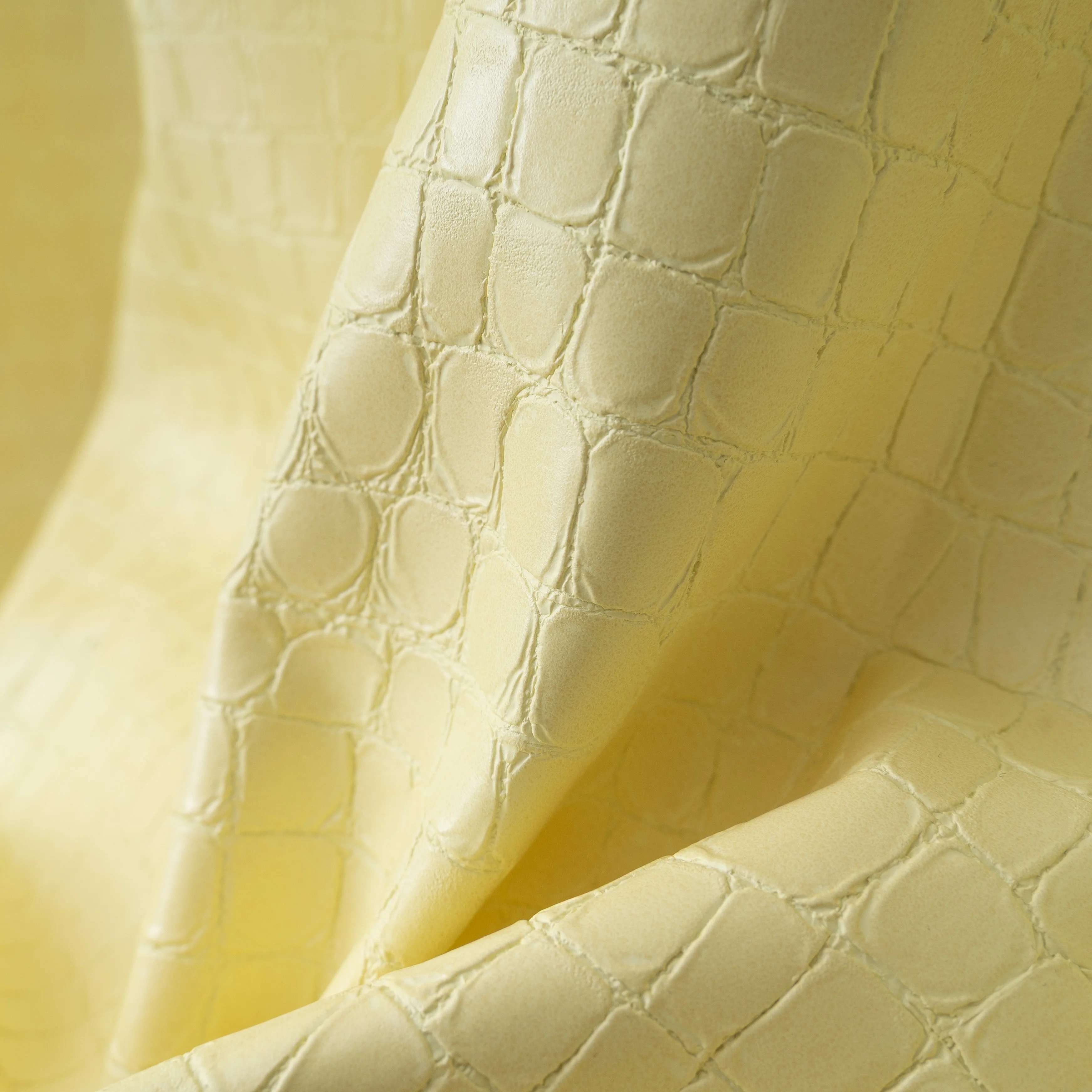 Рисунок 5 - Женская черная юбка из искусственной