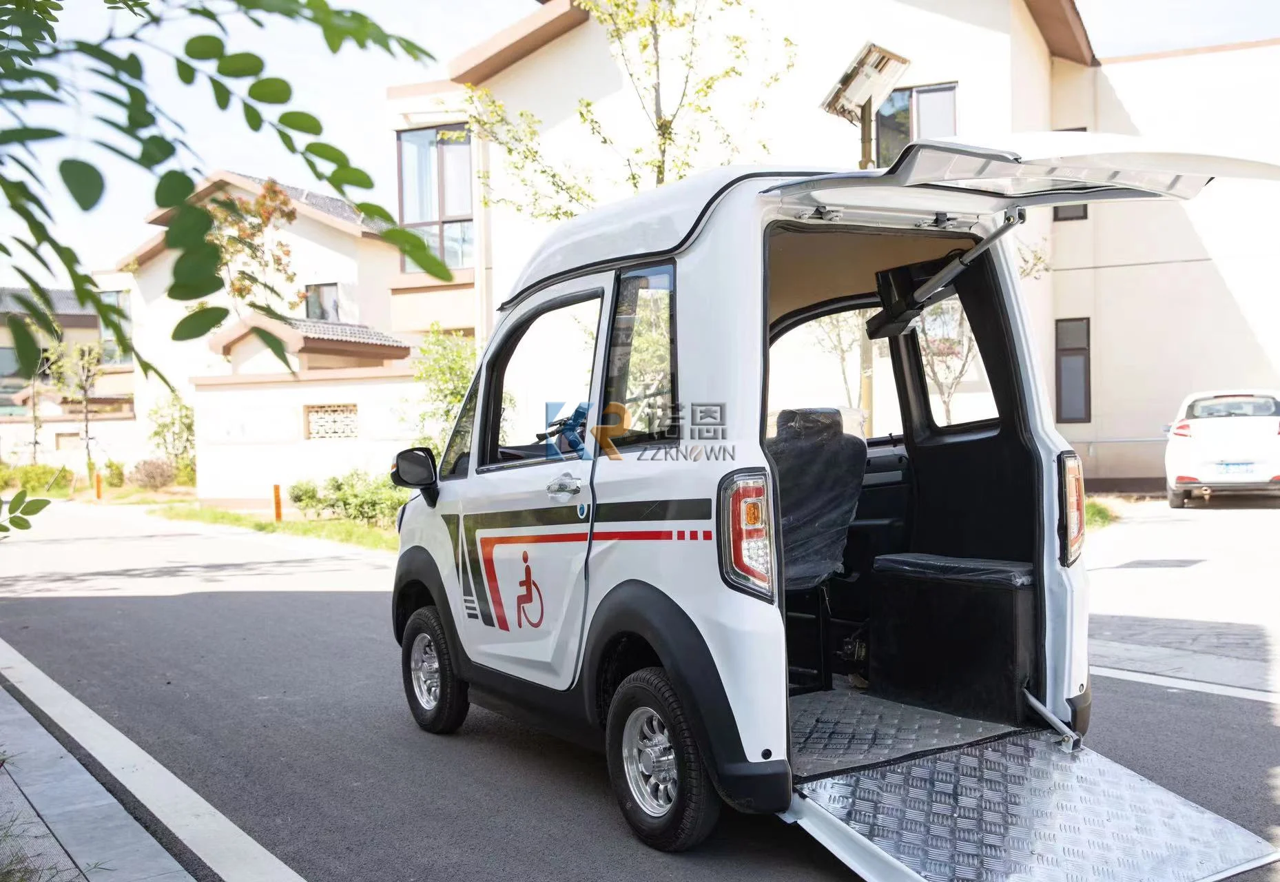 Vier wielen elektrische vracht volwassen vrachtwagen mini voertuig auto voor gehandicapten ondersteuning aanpassen